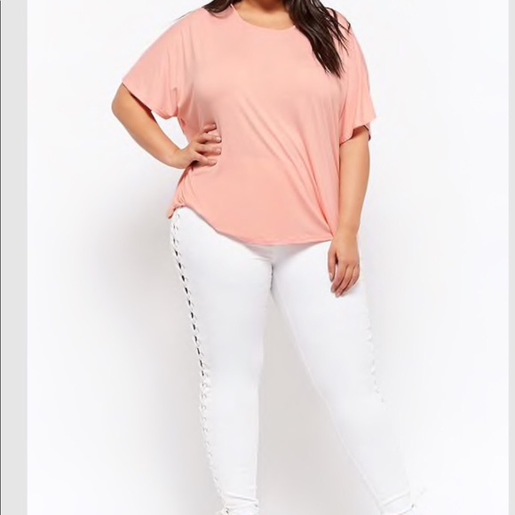 Plus size slub knit twist back - Picture 5 of 5